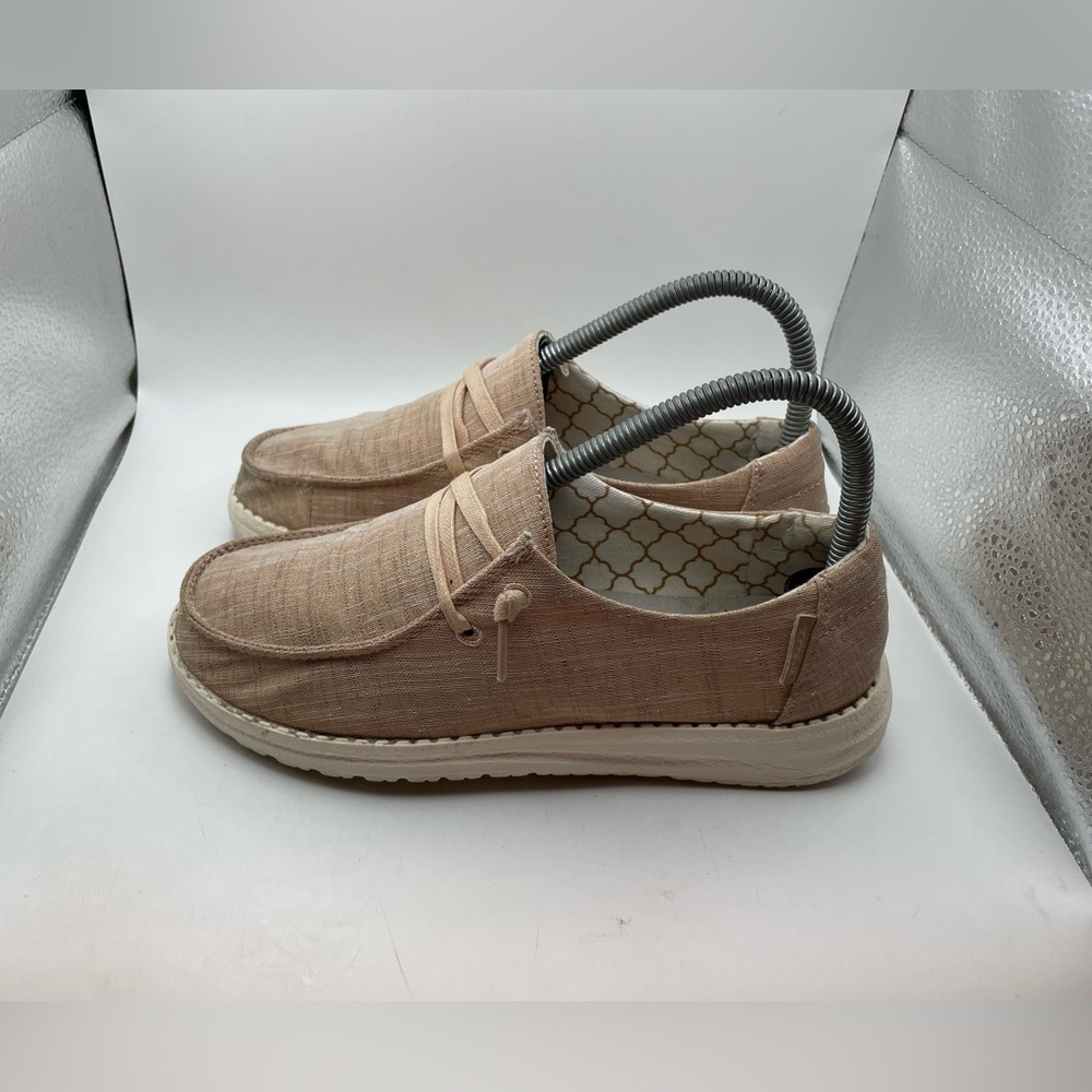 Hey Dude Wendy sparkling rose gold women’s loafers size 5